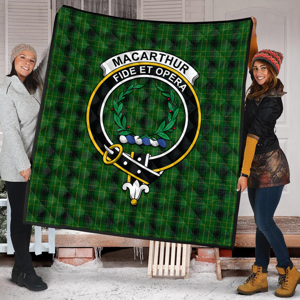 macarthur-highland-tartan-quilt-with-family-crest