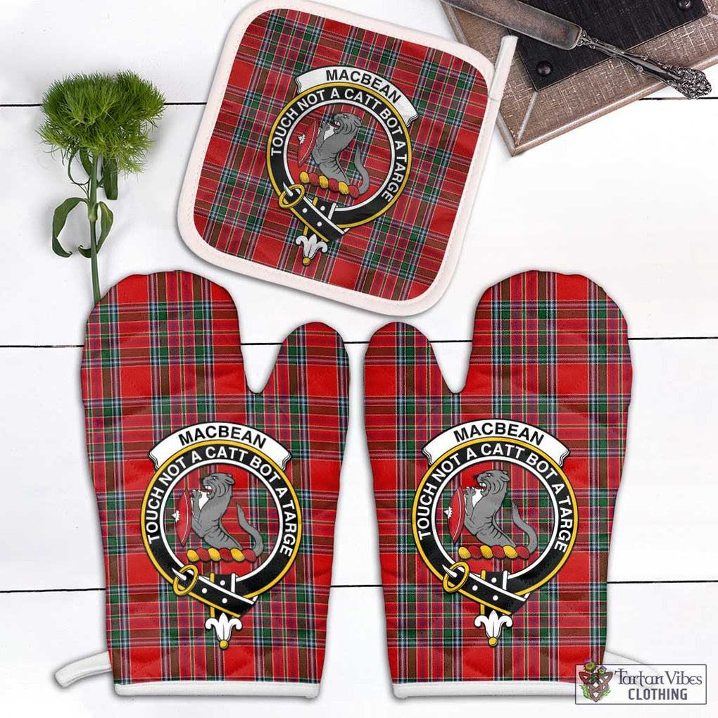 MacBean (MacBain) Tartan Combo Oven Mitt & Pot-Holder with Family Crest Combo 2 Oven Mitt & 1 Pot-Holder Black - Tartan Vibes Clothing