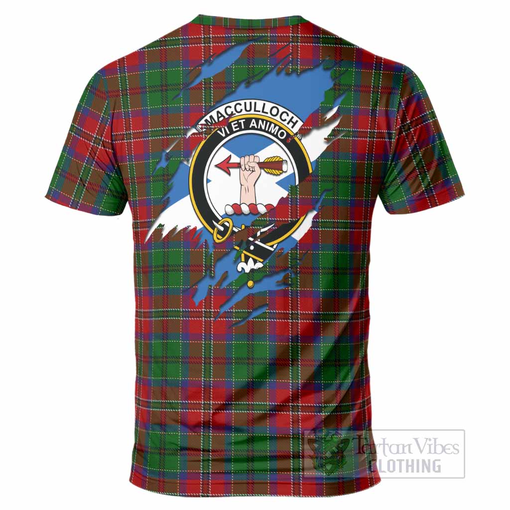 MacCulloch (McCulloch) Clan Crest In Me Tartan T-Shirt Scotland Flag Style