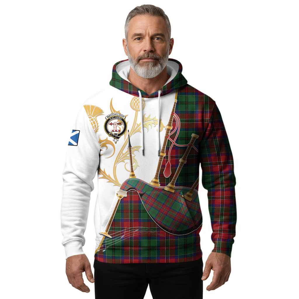 MacCulloch (McCulloch) Tartan Family Crest Hoodie Bagpipes with Scottish Thistle
