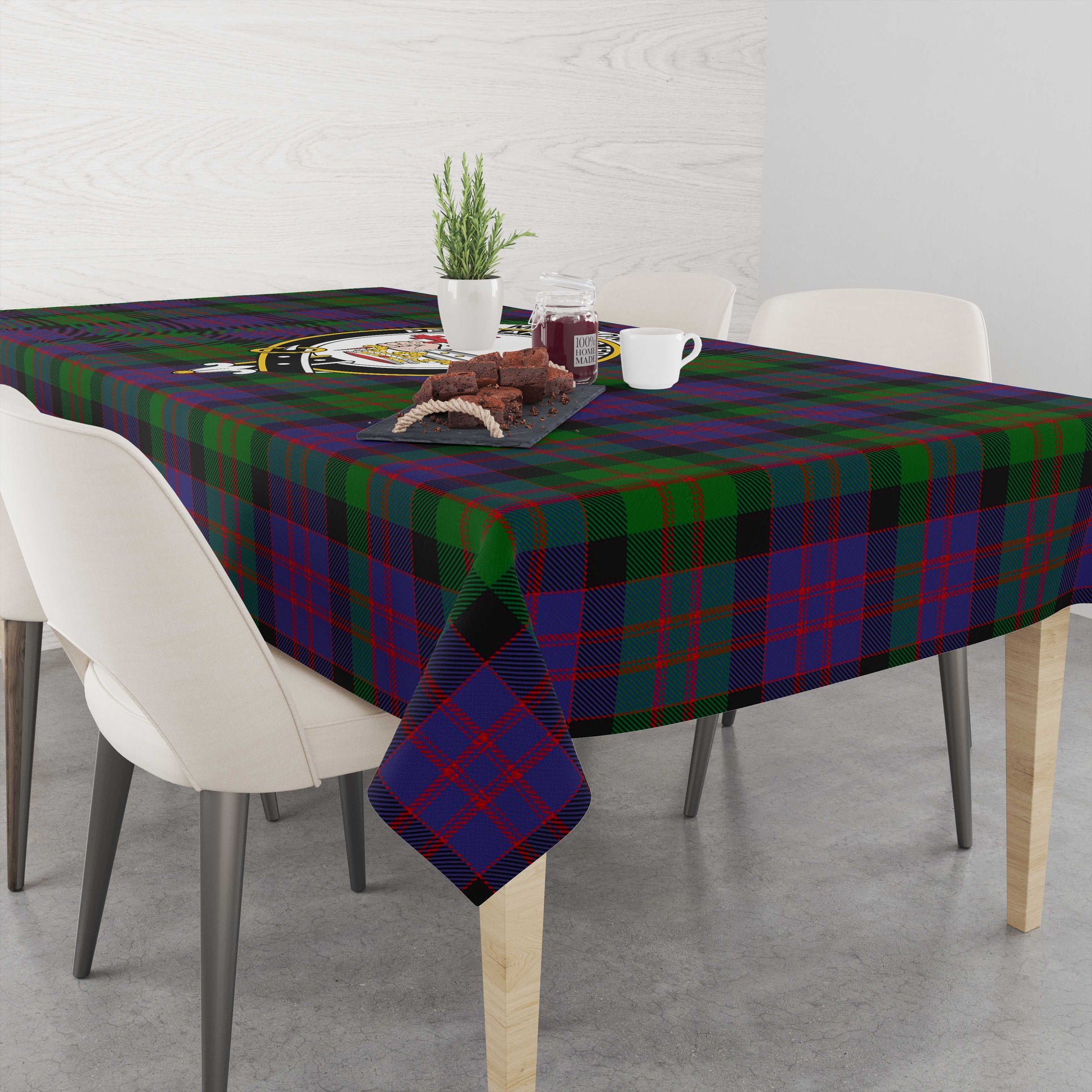 macdonald-tatan-tablecloth-with-family-crest