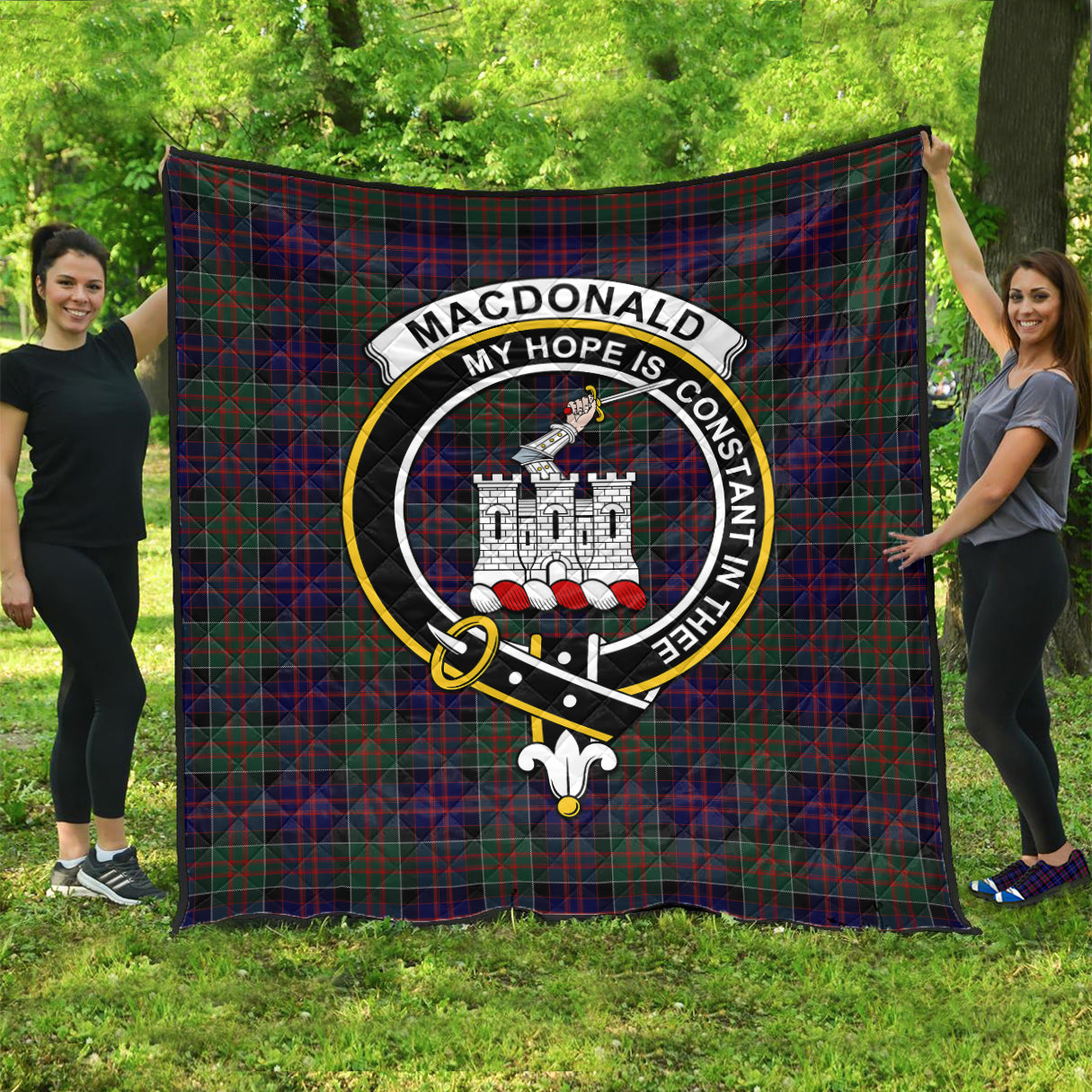 macdonald-of-clan-ranald-tartan-quilt-with-family-crest