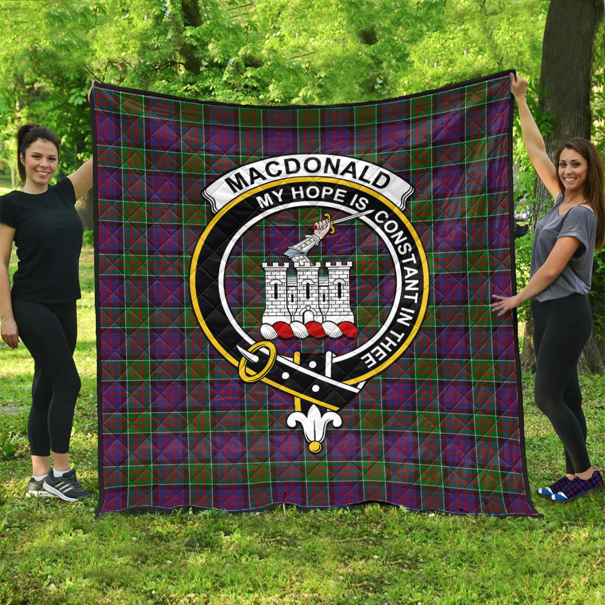 macdonald-of-clan-ranald-modern-tartan-quilt-with-family-crest