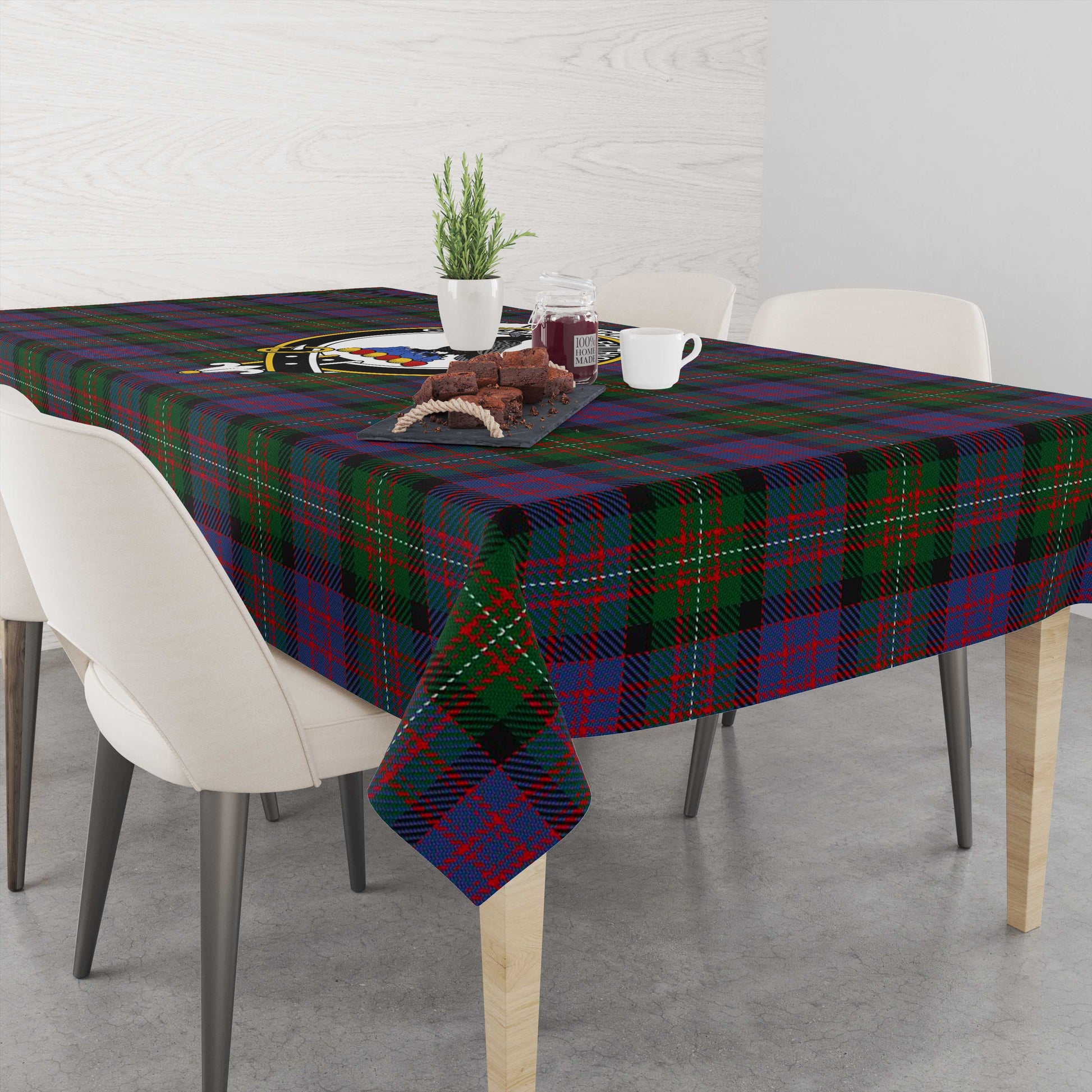 macdonell-of-glengarry-tatan-tablecloth-with-family-crest