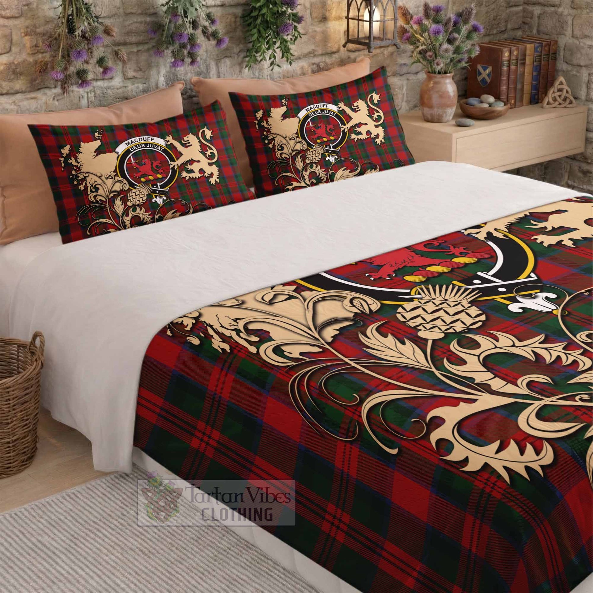 MacDuff (McDuff) Tartan Crest Bedding Set with Scottish Iconic Symbols 