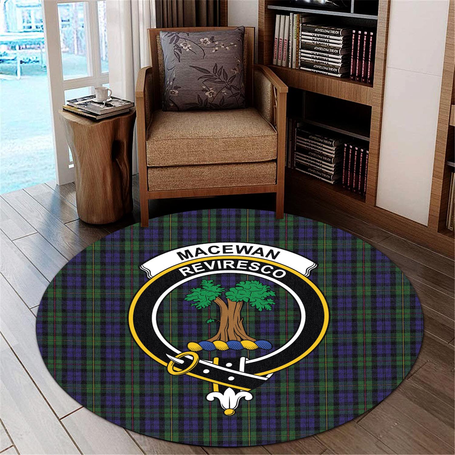 macewan-tartan-round-rug-with-family-crest