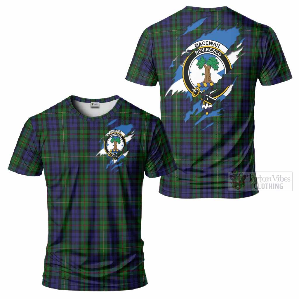 MacEwan (MacEwen) Clan Crest In Me Tartan T-Shirt Scotland Flag Style