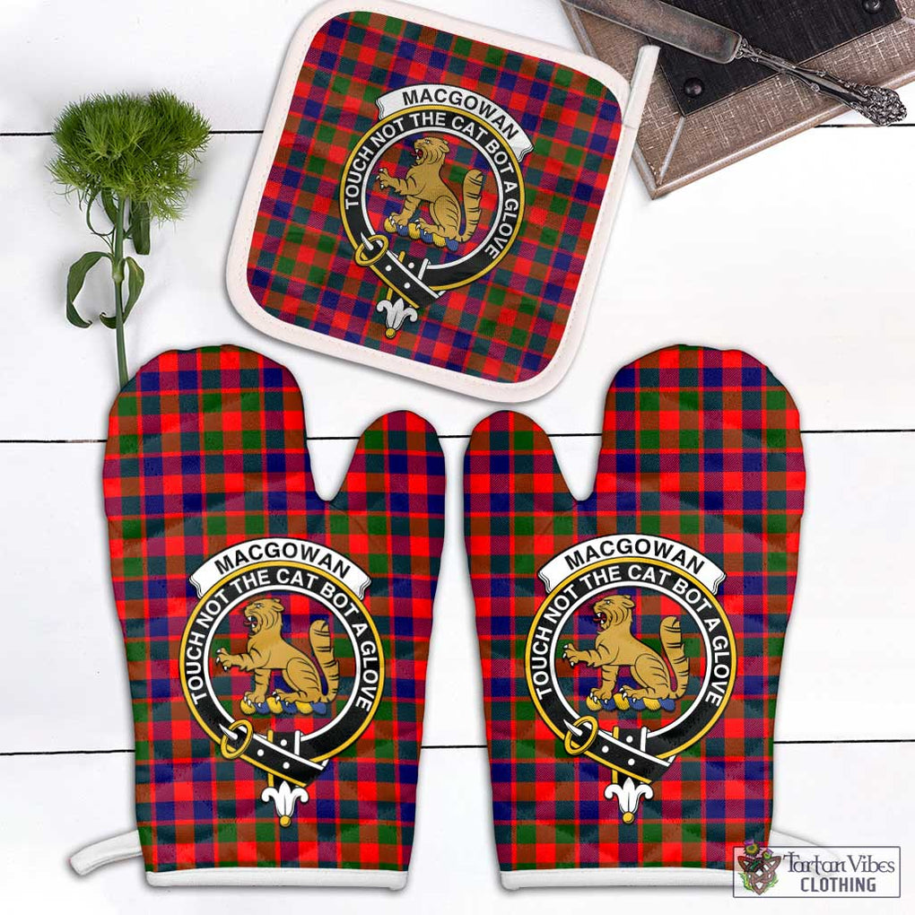 MacGowan (McGowan) Tartan Combo Oven Mitt & Pot-Holder with Family Crest Combo 2 Oven Mitt & 1 Pot-Holder Black - Tartan Vibes Clothing