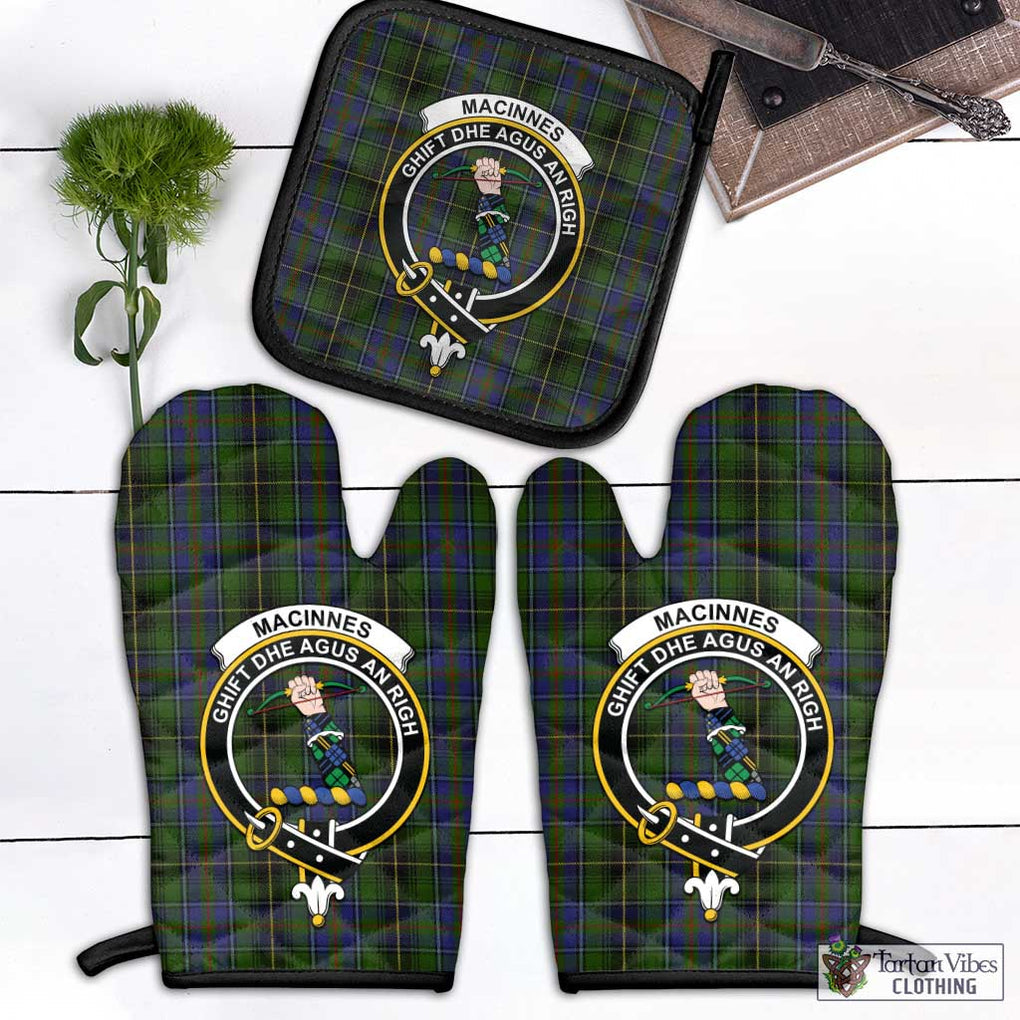 MacInnes (McInnes) Tartan Combo Oven Mitt & Pot-Holder with Family Crest Combo 1 Oven Mitt & 1 Pot-Holder Black - Tartan Vibes Clothing
