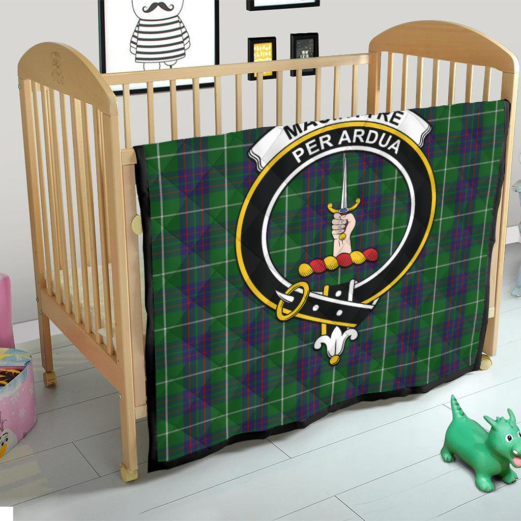 macintyre-hunting-tartan-quilt-with-family-crest