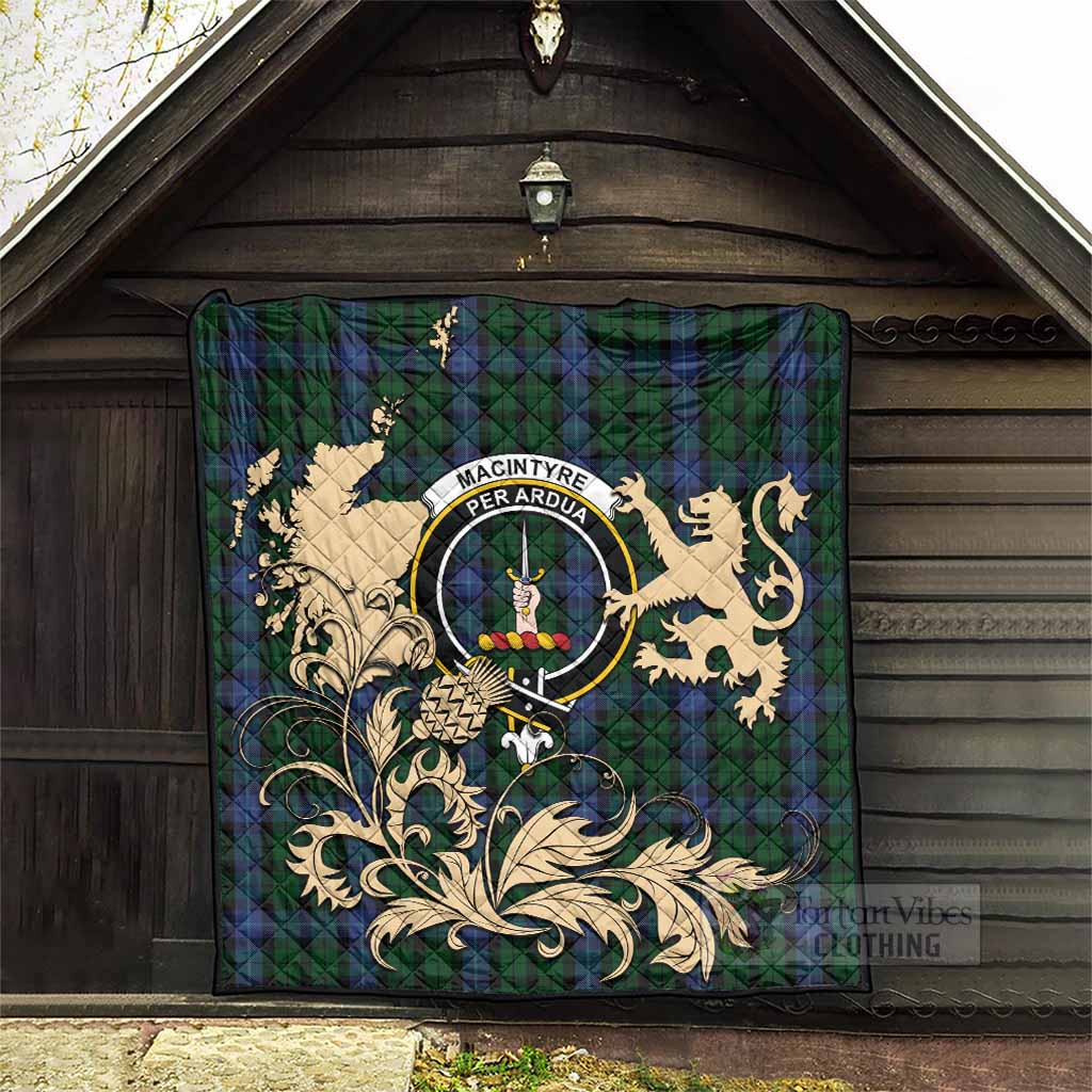 MacIntyre (McIntyre) Tartan Crest Premium Quilt with Scottish Iconic Symbols 