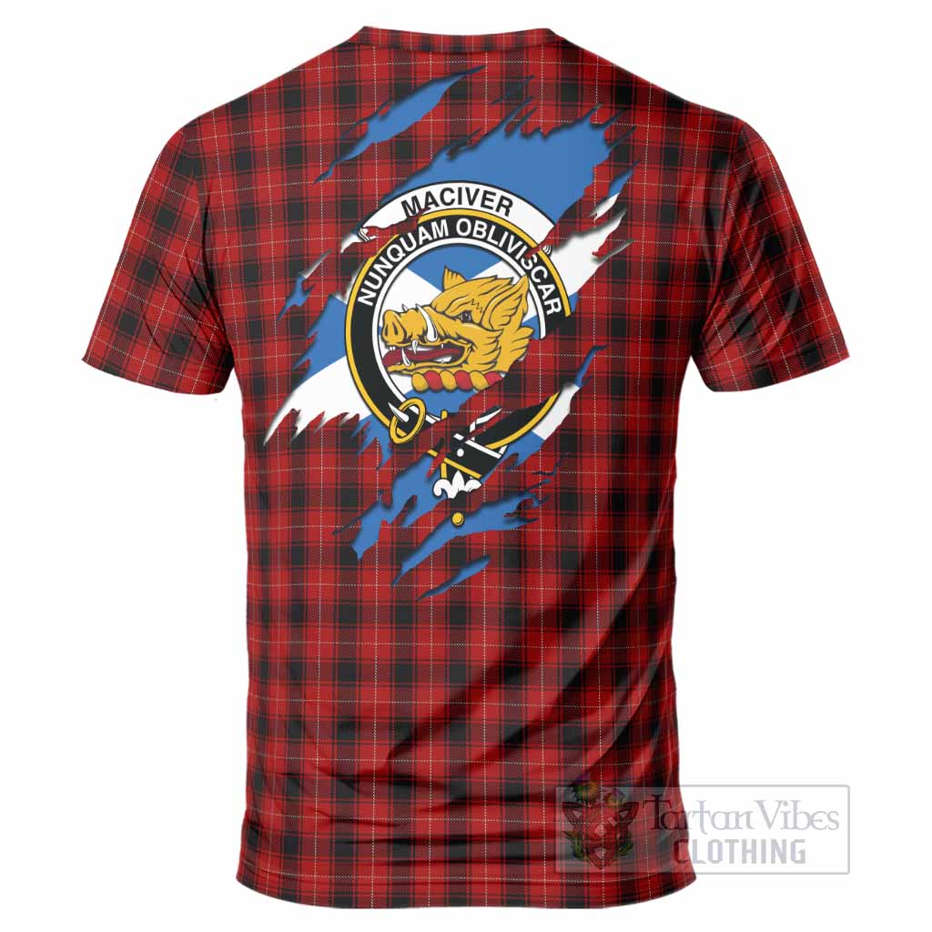 MacIver (McIver) Clan Crest In Me Tartan T-Shirt Scotland Flag Style