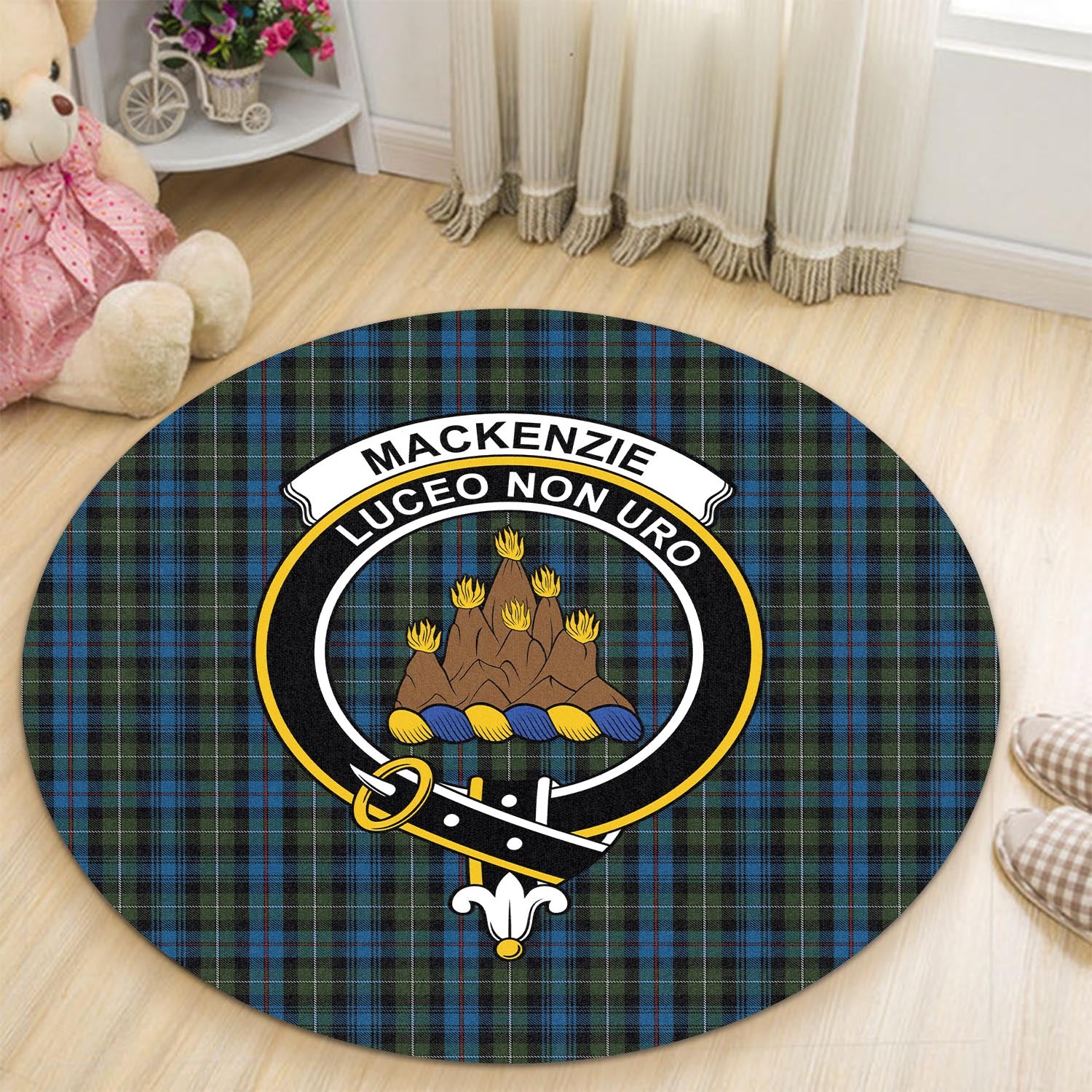 mackenzie-tartan-round-rug-with-family-crest