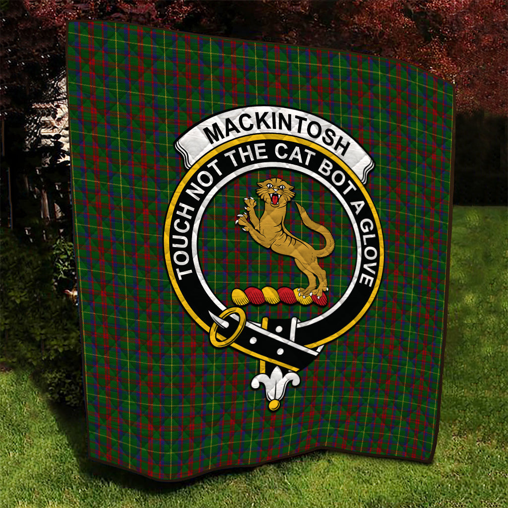mackintosh-hunting-tartan-quilt-with-family-crest