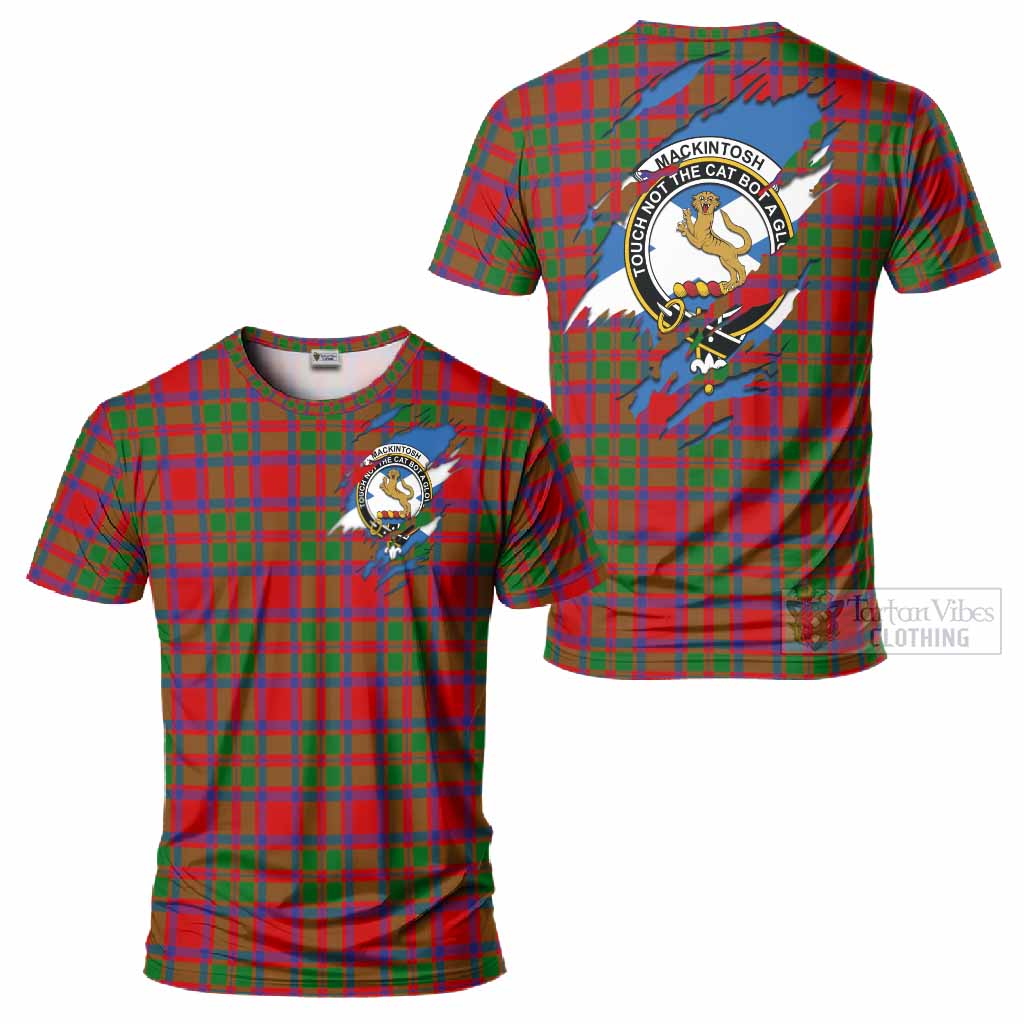 MacKintosh (McKintosh) Clan Crest In Me Tartan T-Shirt Scotland Flag Style