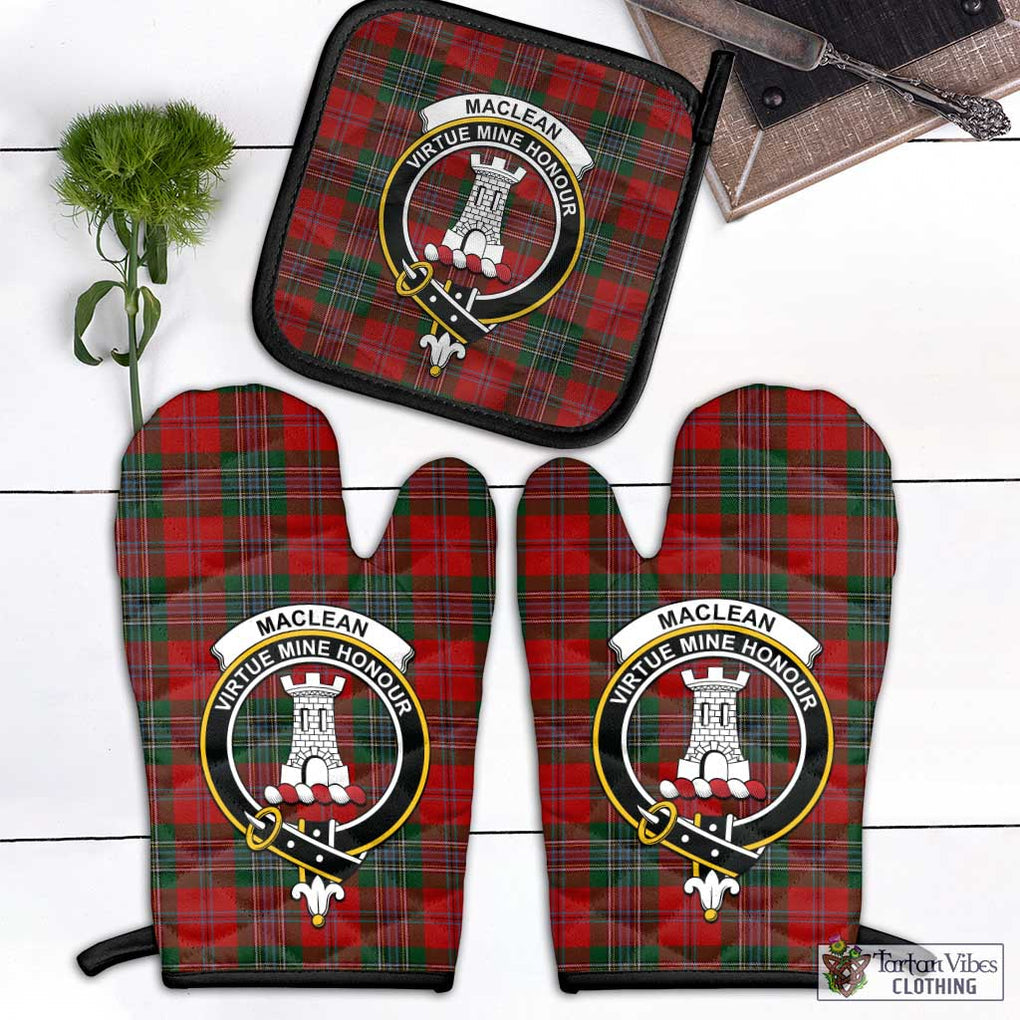 MacLean (McLean) Tartan Combo Oven Mitt & Pot-Holder with Family Crest Combo 1 Oven Mitt & 1 Pot-Holder Black - Tartan Vibes Clothing