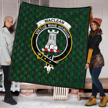 maclean-of-duart-hunting-tartan-quilt-with-family-crest
