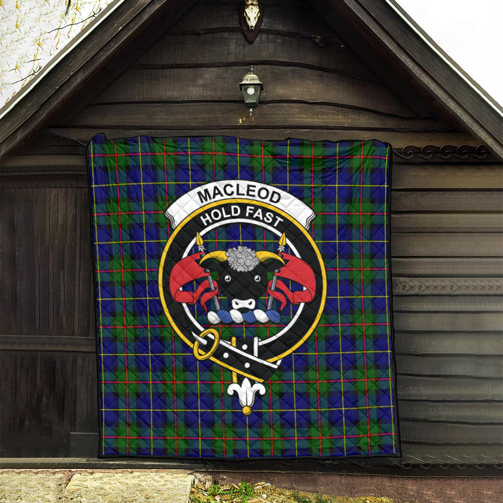 macleod-of-harris-modern-tartan-quilt-with-family-crest