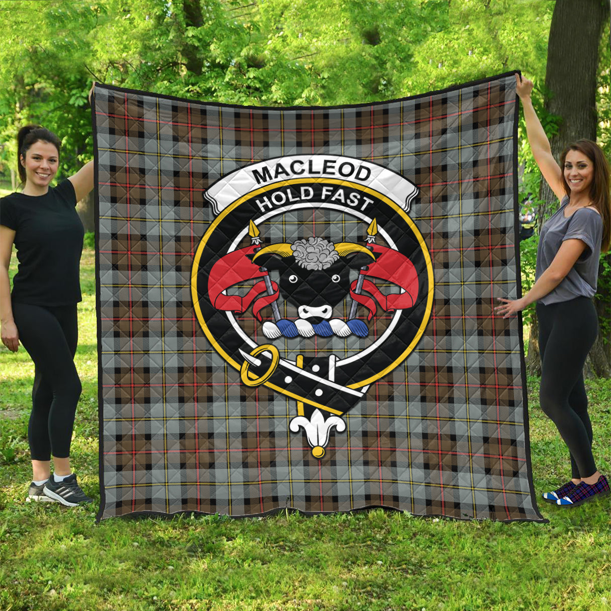 macleod-of-harris-weathered-tartan-quilt-with-family-crest