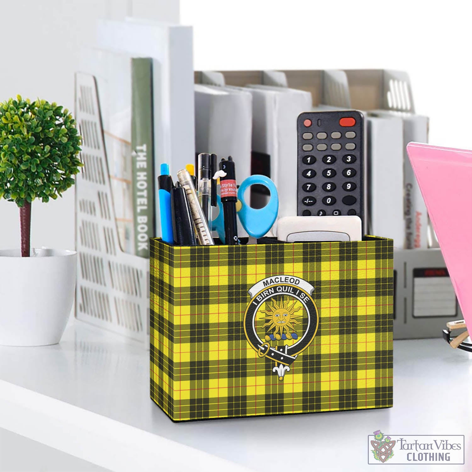 Tartan Vibes Clothing MacLeod of Lewis Modern Tartan Pen Holder with Family Crest