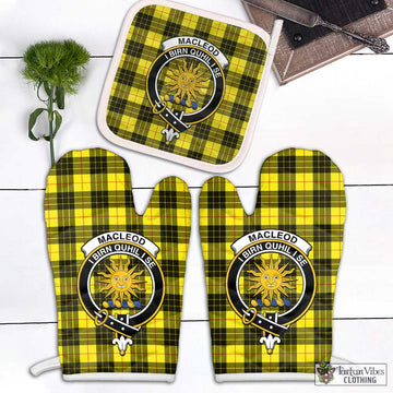 MacLeod (McLeod) Tartan Combo Oven Mitt & Pot-Holder with Family Crest Combo 1 Oven Mitt & 1 Pot-Holder White - Tartan Vibes Clothing