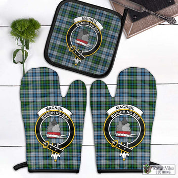 MacNeil (McNeil) Tartan Combo Oven Mitt & Pot-Holder with Family Crest Combo 1 Oven Mitt & 1 Pot-Holder Black - Tartan Vibes Clothing