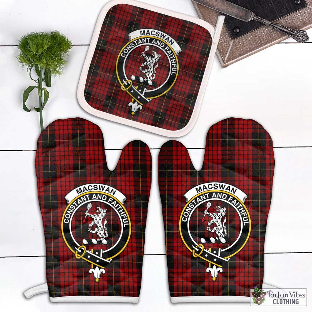 MacSwan Tartan Combo Oven Mitt & Pot-Holder with Family Crest Combo 2 Oven Mitt & 1 Pot-Holder Black - Tartan Vibes Clothing
