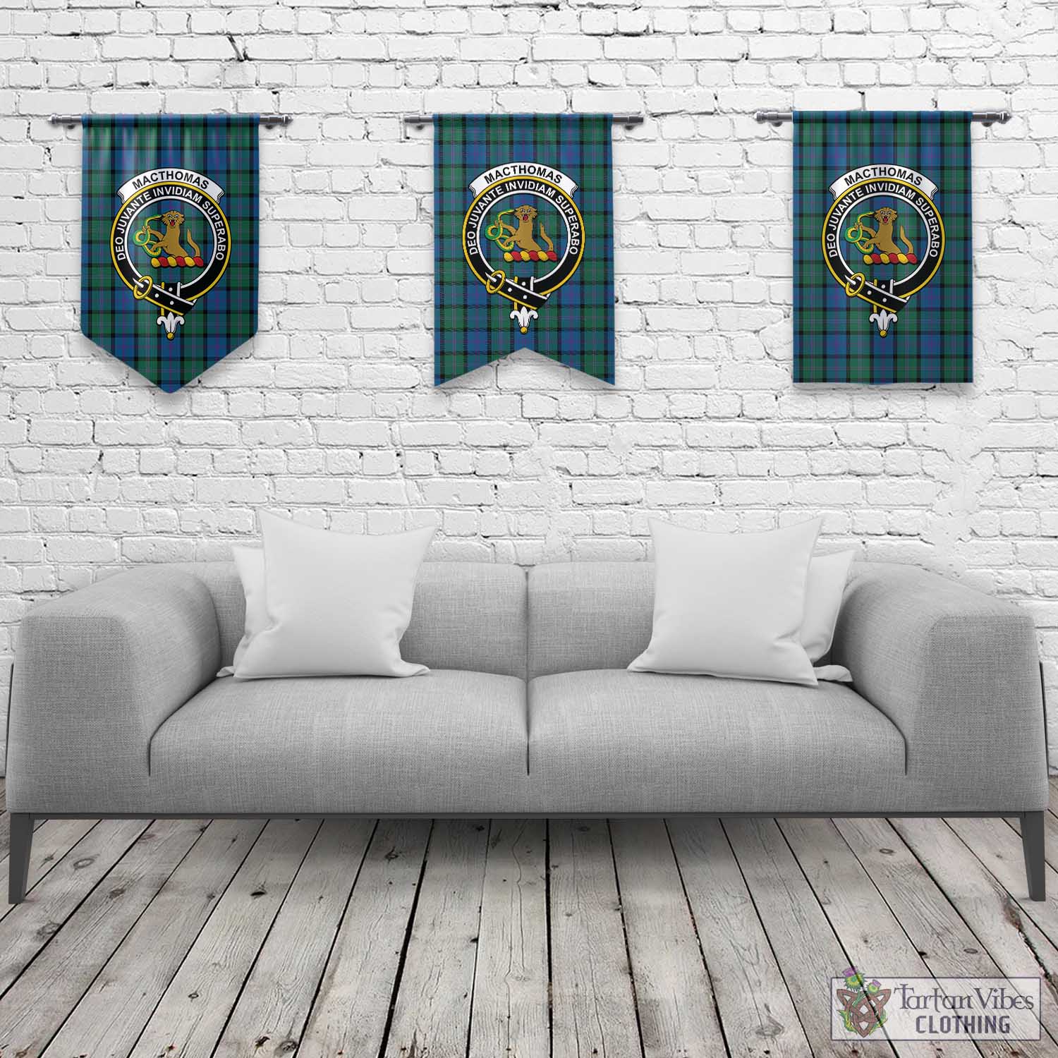 MacThomas (McThomas) Tartan Gonfalon, Tartan Banner with Family Crest Rectangle - Tartan Vibes Clothing