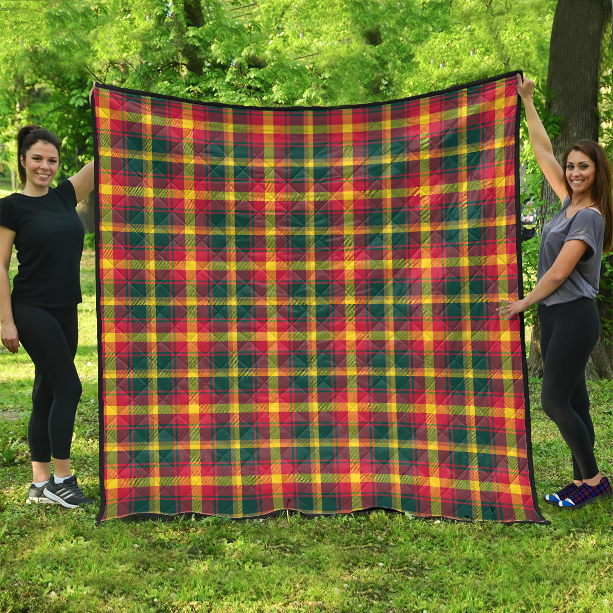 maple-leaf-canada-tartan-quilt