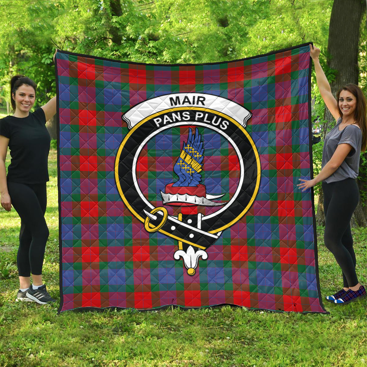 mar-tartan-quilt-with-family-crest
