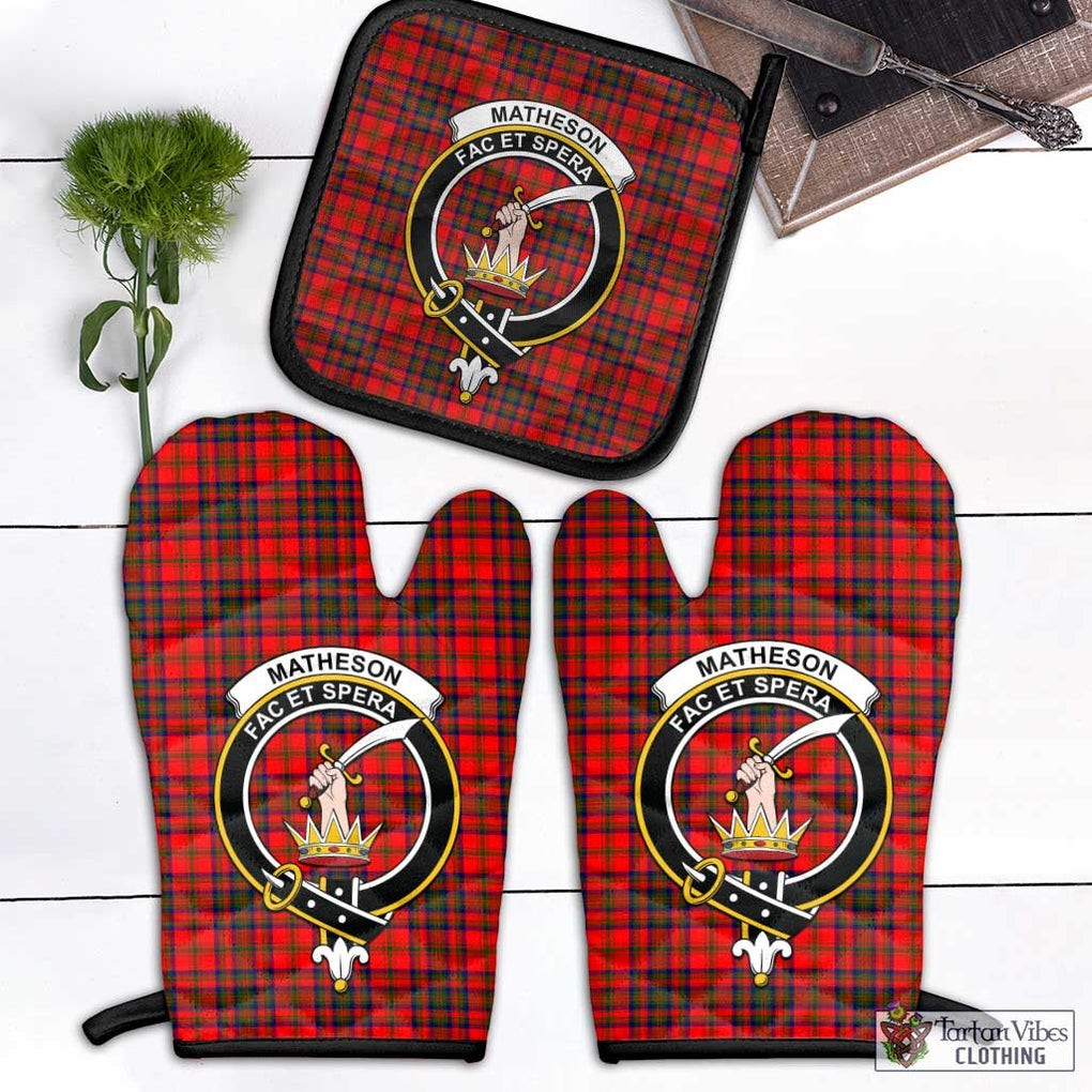 Matheson Tartan Combo Oven Mitt & Pot-Holder with Family Crest Combo 1 Oven Mitt & 1 Pot-Holder Black - Tartan Vibes Clothing