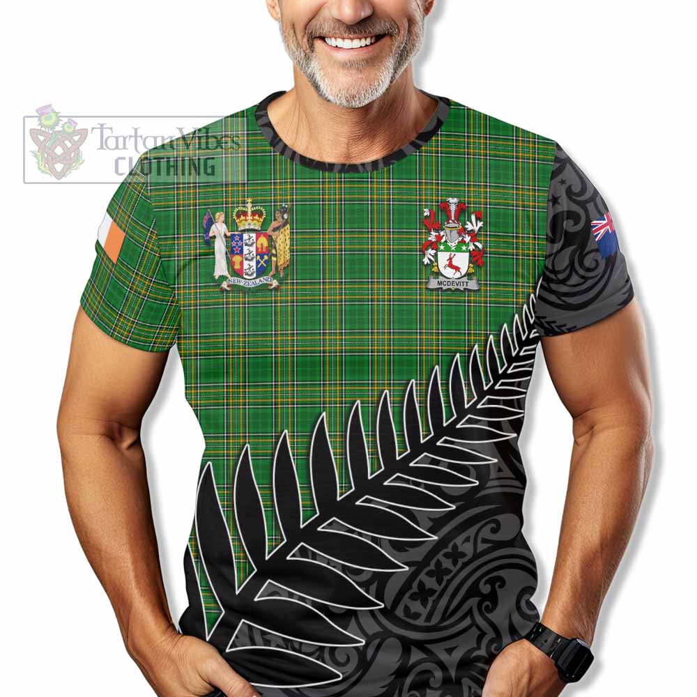 Tartan Vibes Clothing McDevitt Irish Clan Tartan T-Shirt with Coat of Arms New Zealand Silver Fern Half Style