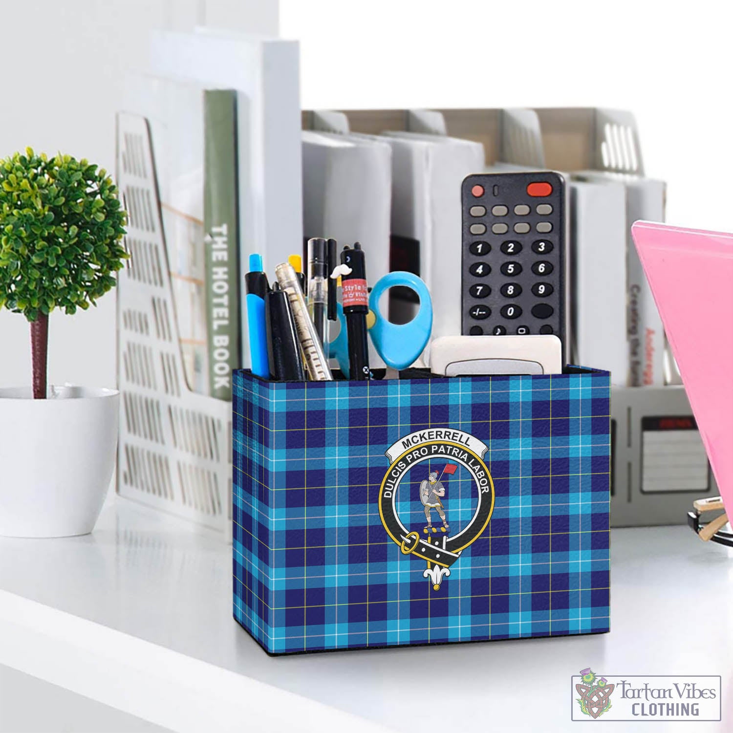 McKerrell Tartan Pen Holder with Family Crest One Size 5.9"(L)*2.7"(W)*4.3"(H) - Tartan Vibes Clothing