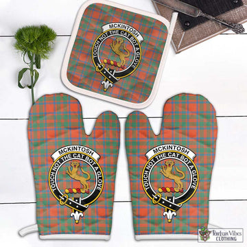 McKintosh Ancient Tartan Combo Oven Mitt & Pot-Holder with Family Crest Combo 2 Oven Mitt & 1 Pot-Holder Black - Tartan Vibes Clothing