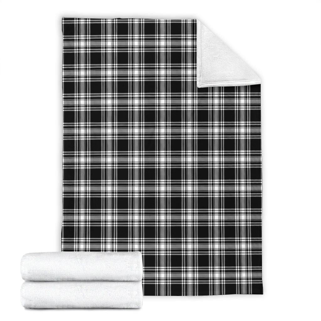 menzies-black-and-white-tartan-blanket