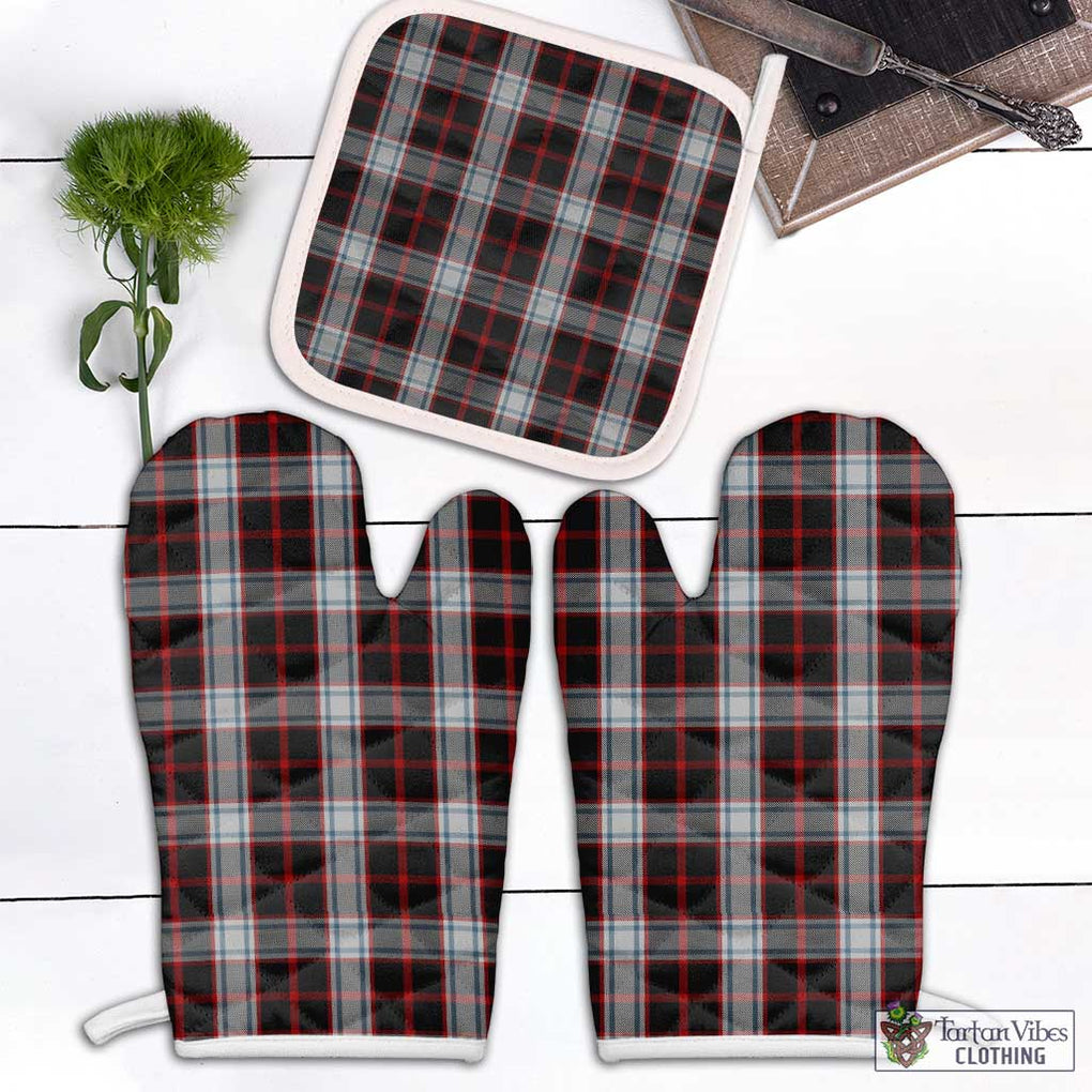 Merrilees Tartan Combo Oven Mitt & Pot-Holder Combo 2 Oven Mitt & 1 Pot-Holder Black - Tartan Vibes Clothing