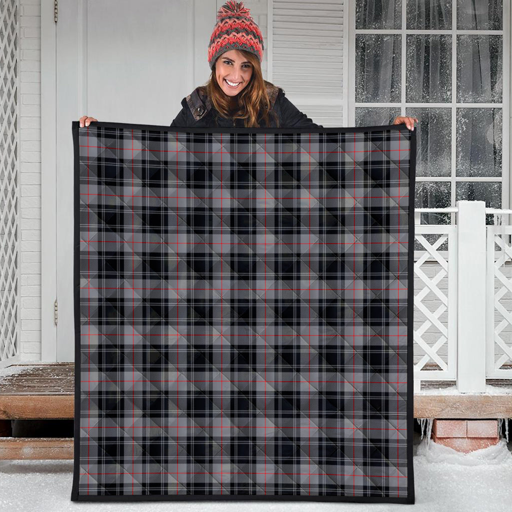 moffat-modern-tartan-quilt