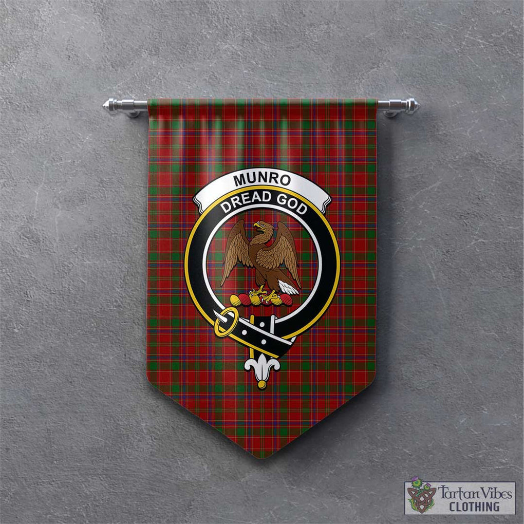 Tartan Vibes Clothing Munro Tartan Gonfalon, Tartan Banner with Family Crest