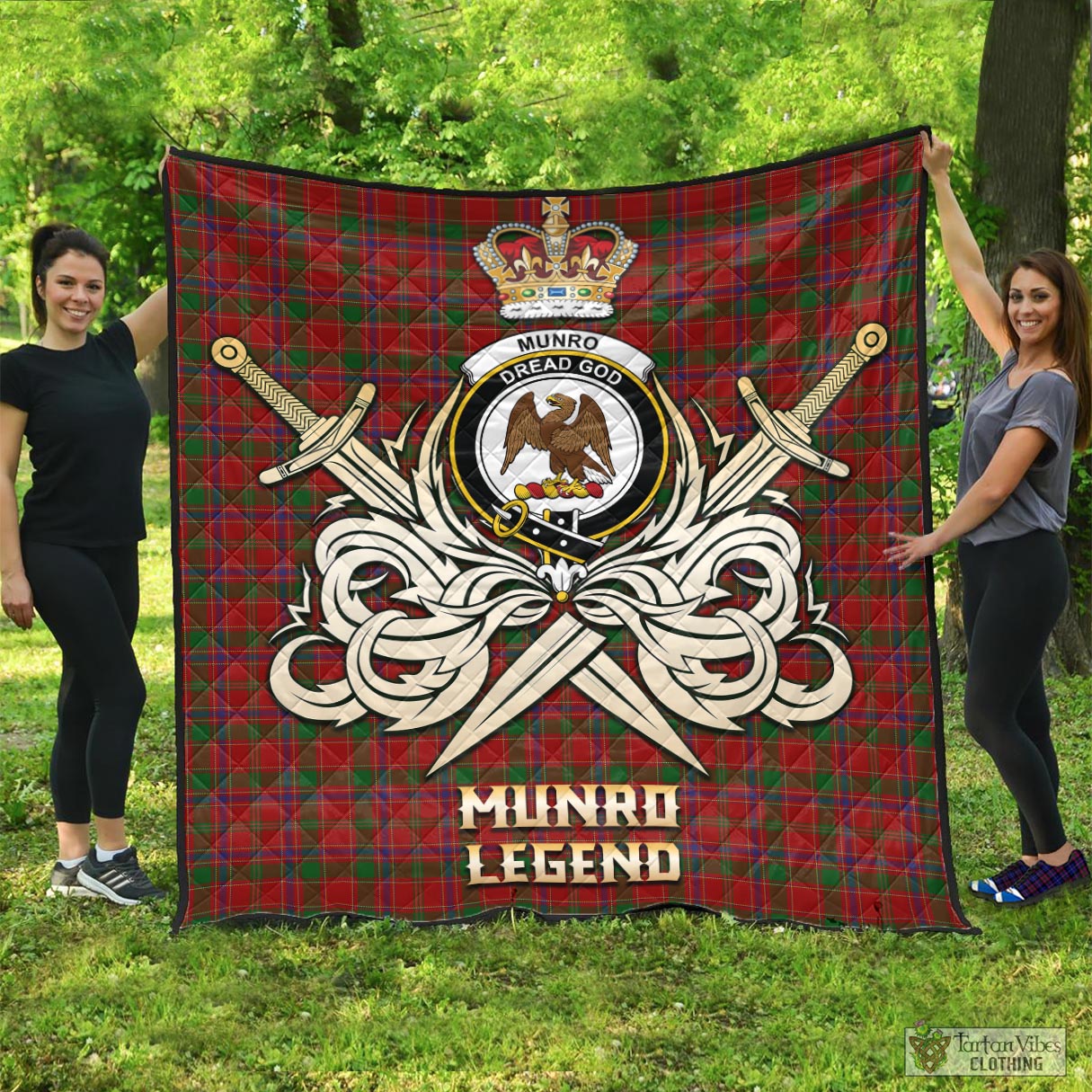 Tartan Vibes Clothing Munro Tartan Quilt with Clan Crest and the Golden Sword of Courageous Legacy