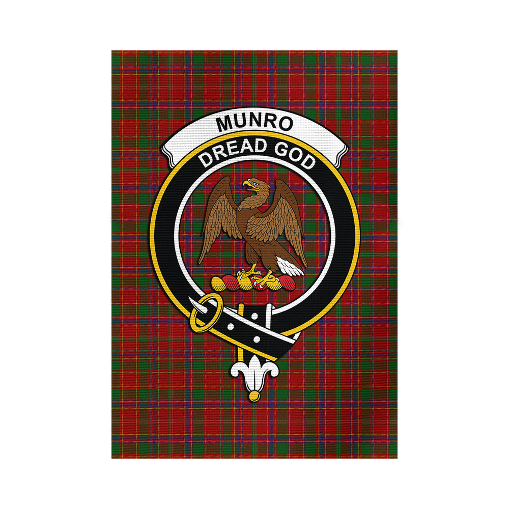 Munro (Monroe) Tartan Flag with Family Crest - Tartan Vibes Clothing
