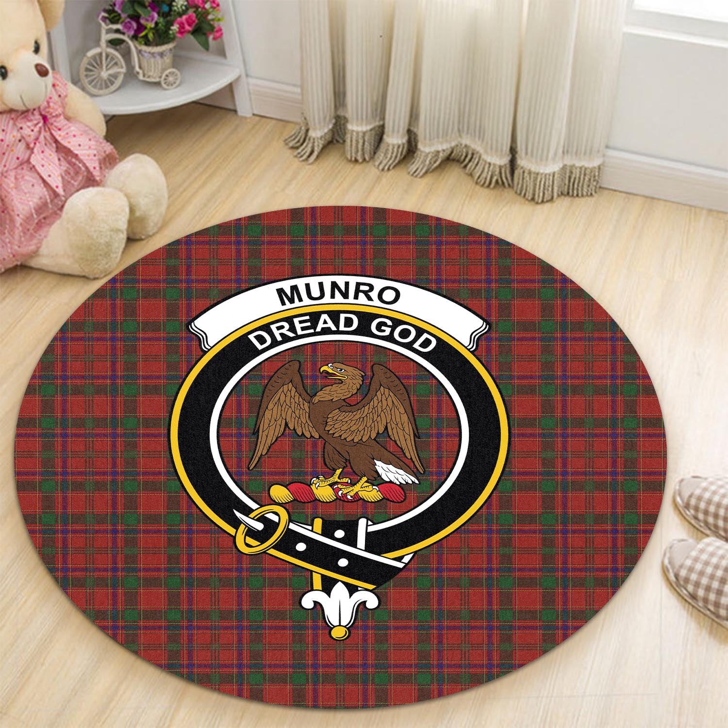 munro-tartan-round-rug-with-family-crest