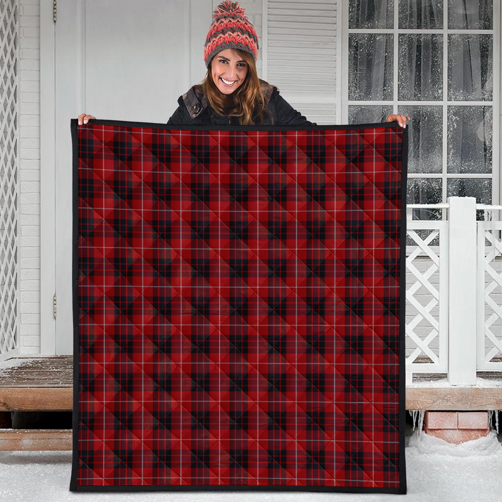 munro-black-and-red-tartan-quilt