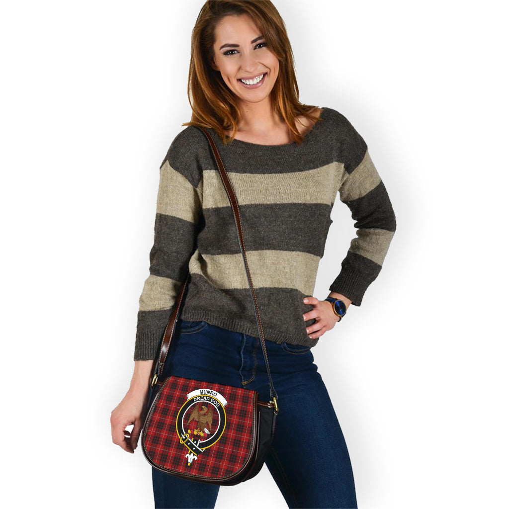 munro-black-and-red-tartan-saddle-bag-with-family-crest