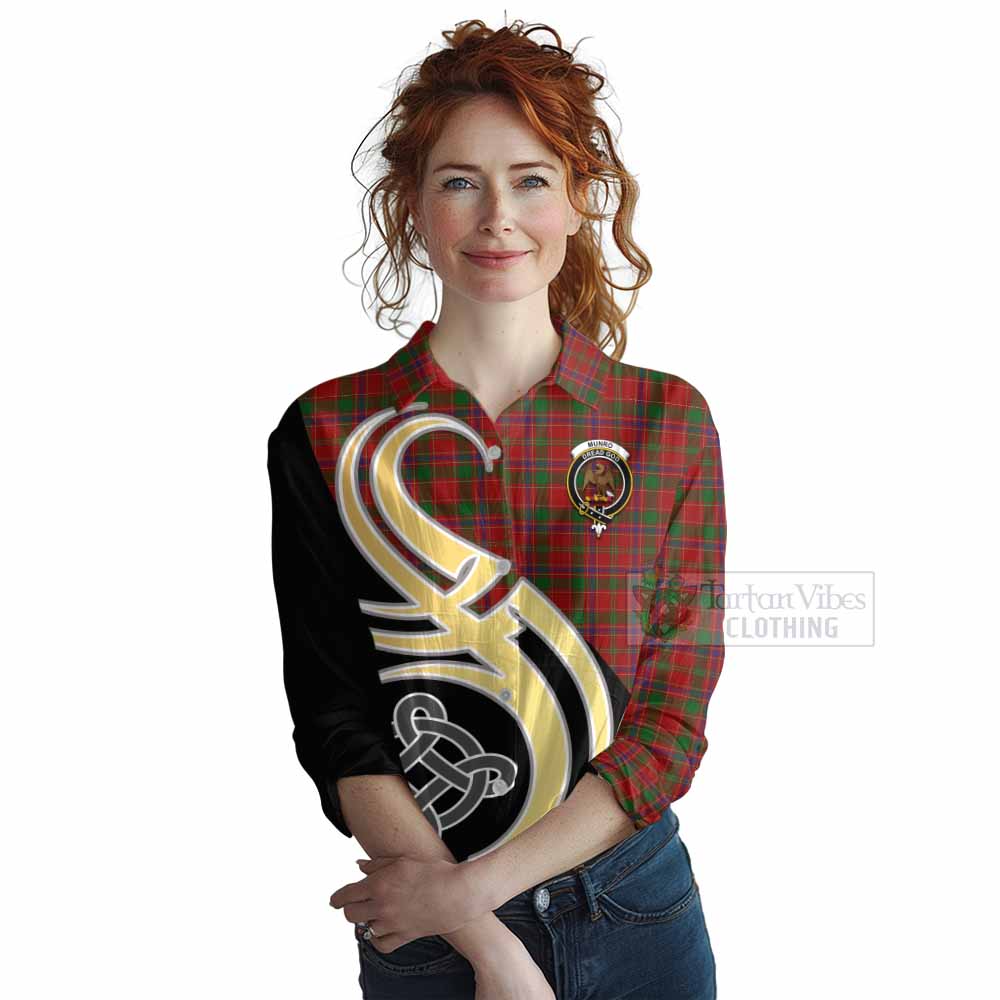 Tartan Vibes Clothing Munro (Monroe) Tartan Women's Casual Shirt with Family Crest and Celtic Symbol Style