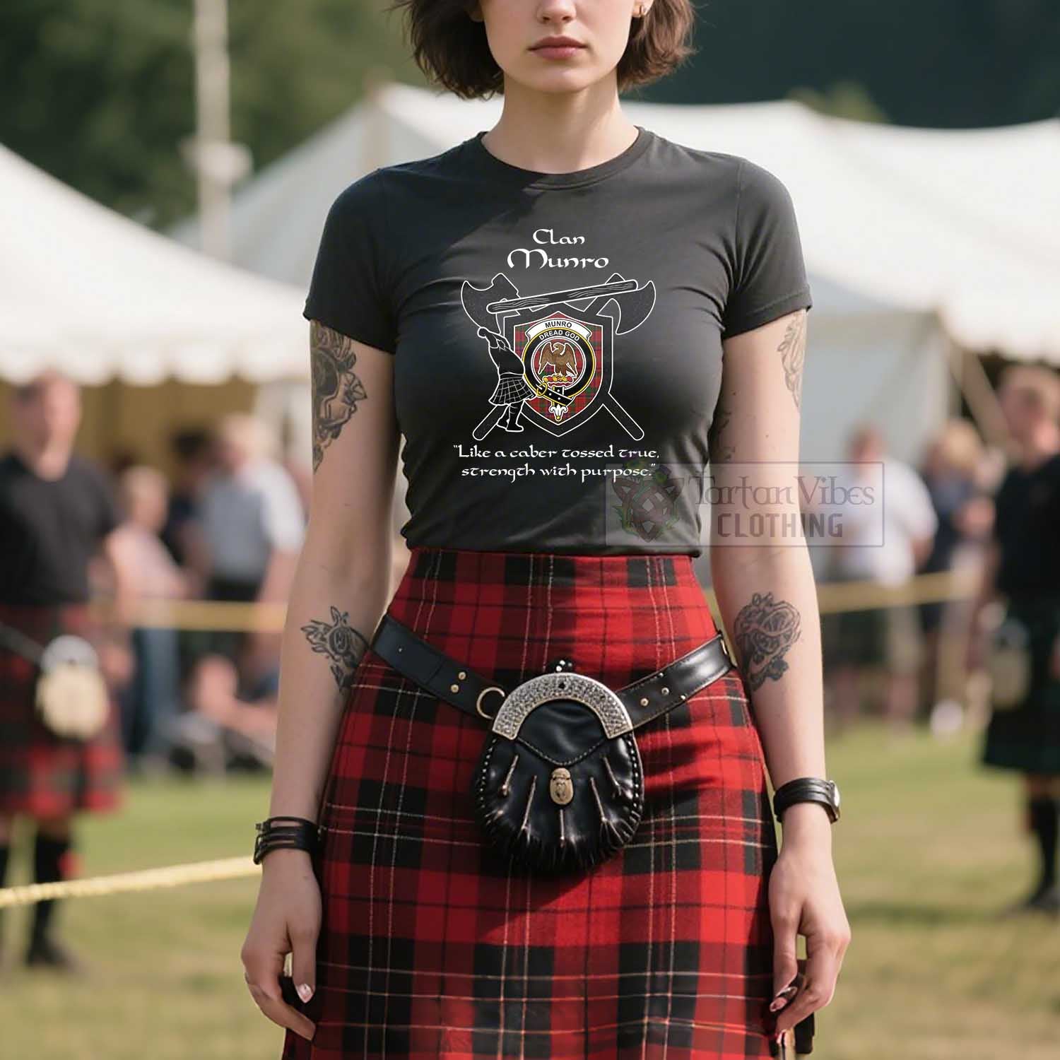 Munro (Monroe) Clan Crest Highland Game T Shirt Strength With Purpose Style - Tartan Vibes Clothing