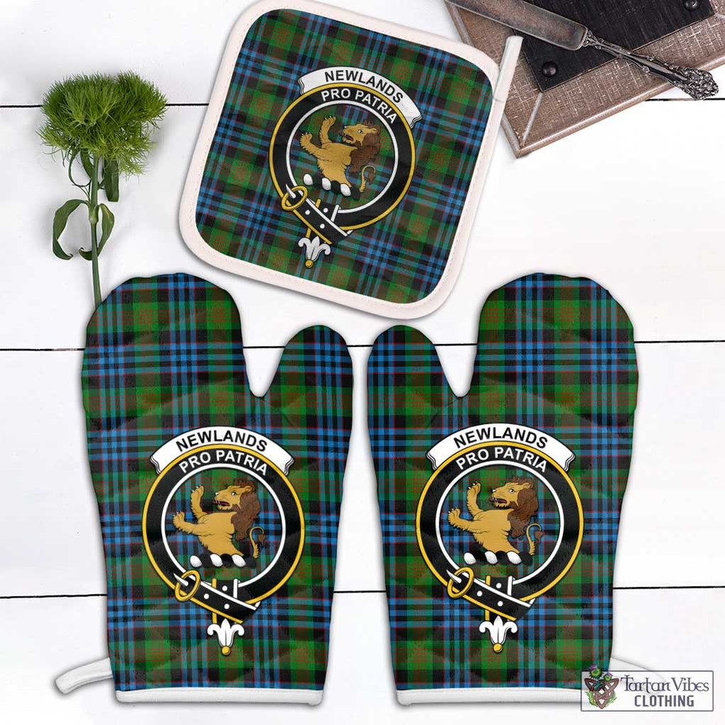 Newlands Tartan Combo Oven Mitt & Pot-Holder with Family Crest White - Tartan Vibes Clothing