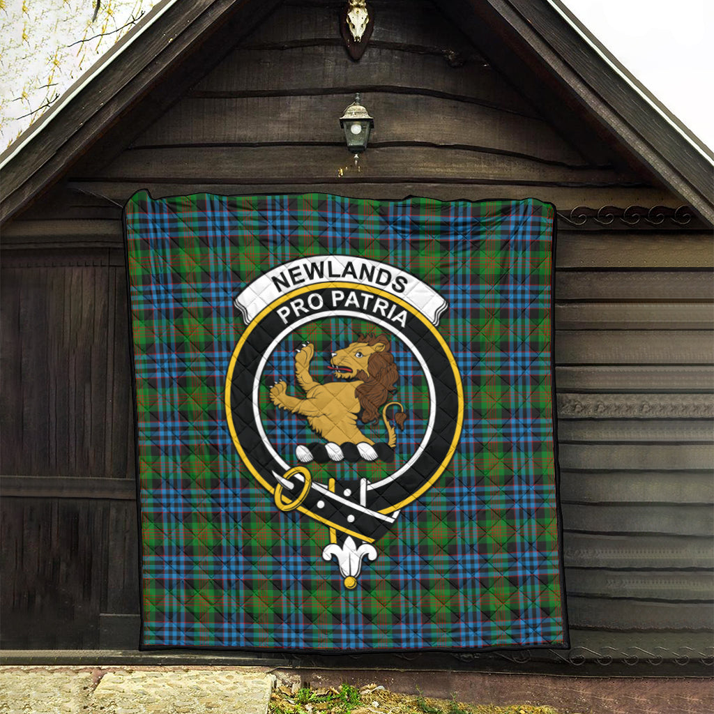 newlands-of-lauriston-tartan-quilt-with-family-crest
