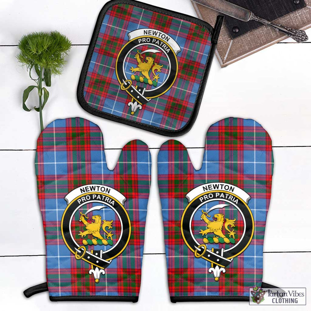 Newton Tartan Combo Oven Mitt & Pot-Holder with Family Crest Black - Tartan Vibes Clothing