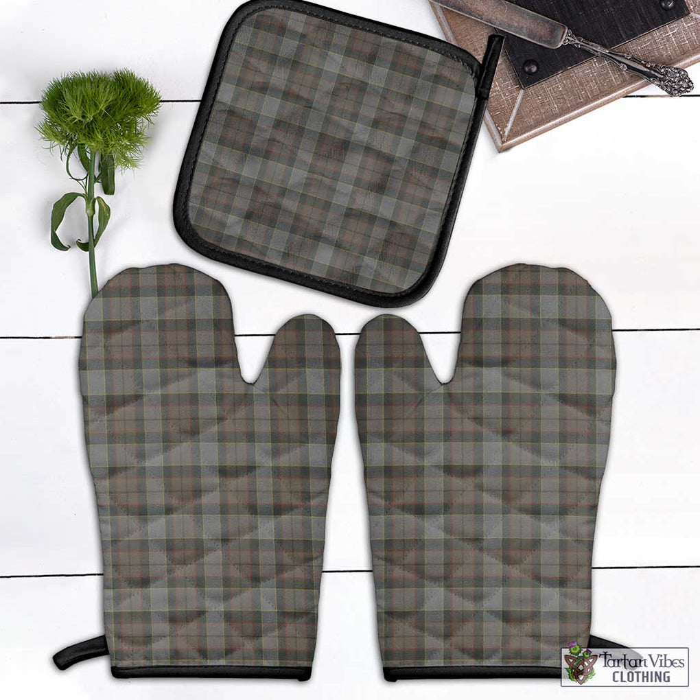 Outlander Tartan Combo Oven Mitt & Pot-Holder Combo 1 Oven Mitt & 1 Pot-Holder Black - Tartan Vibes Clothing