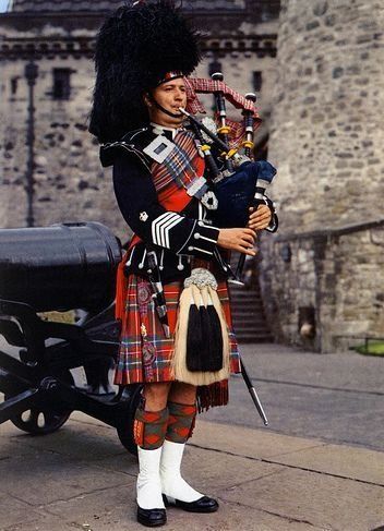 pipe major angus macdonald